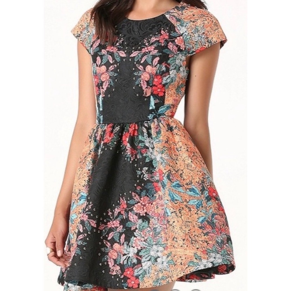 Bebe Jacquard Tapestry Floral Fit And Flare Mini Dress Studded Size 0